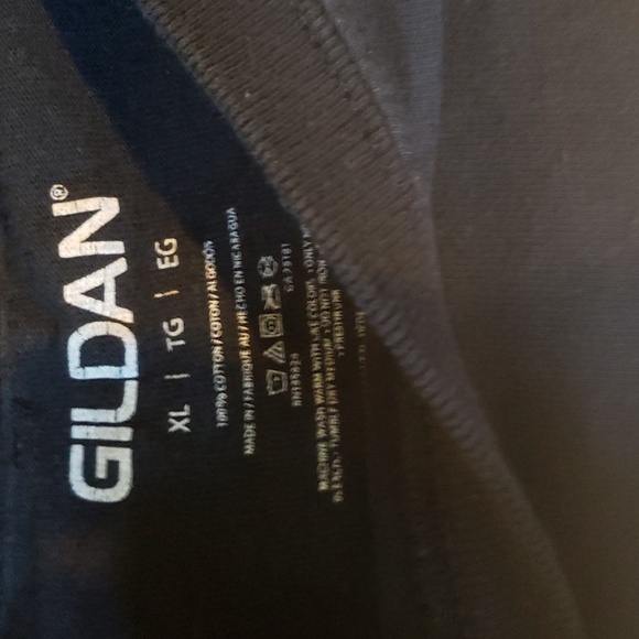 All Black Tee Gildan Like New XL - Picture 3 of 8